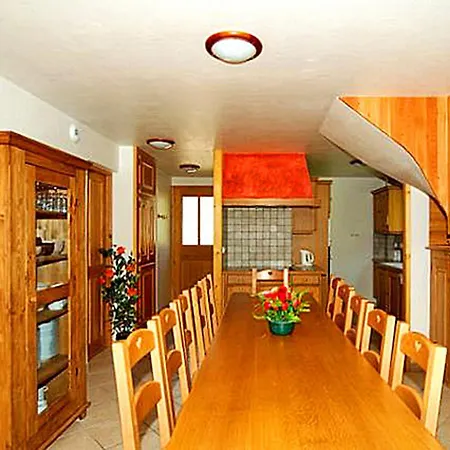 Well-equipped Chalet With A Fabulous Location Chalet Saint-Martin-de-Belleville