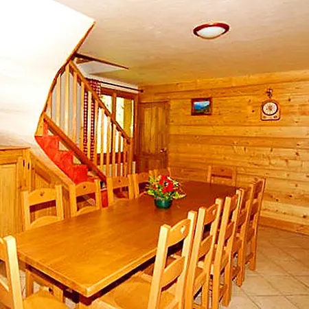 Well-equipped Chalet With A Fabulous Location Chalet *